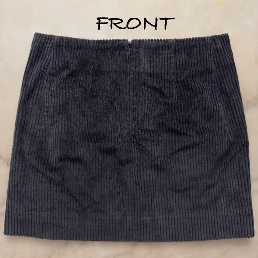 COS | Black Jumbo Corduroy Lined Mini Skirt  Size 4